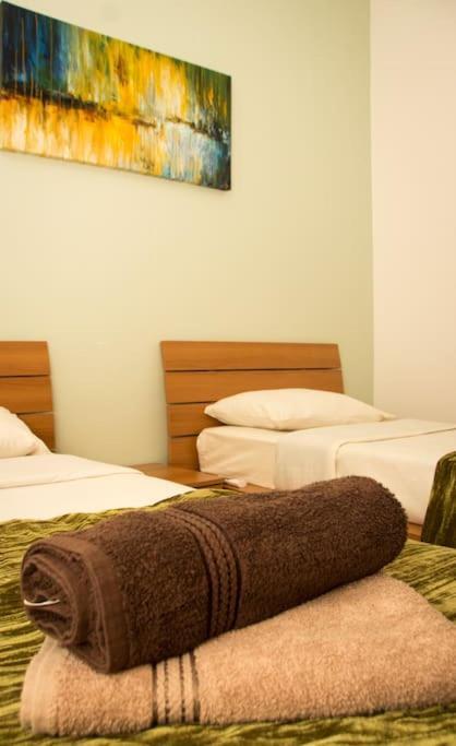 Sunny 2 Bedroom, 2 Bathrooms, Seaside Apt. Sliema Dış mekan fotoğraf