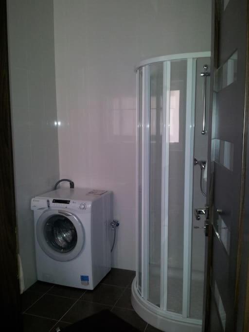 Sunny 2 Bedroom, 2 Bathrooms, Seaside Apt. Sliema Dış mekan fotoğraf